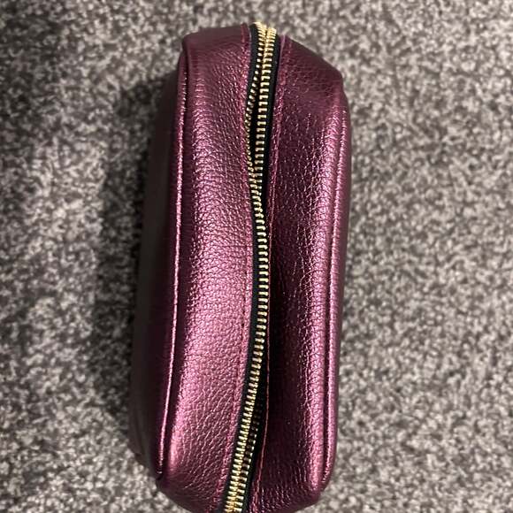 Portland Leather Goods Ultraviolet Metallic Pebbled Leather Utility Pouch - Picture 2 of 3